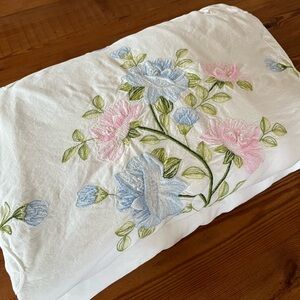 Beautiful Vintage Floral Embroidered Cotton Duvet Cover with Pillow Covers